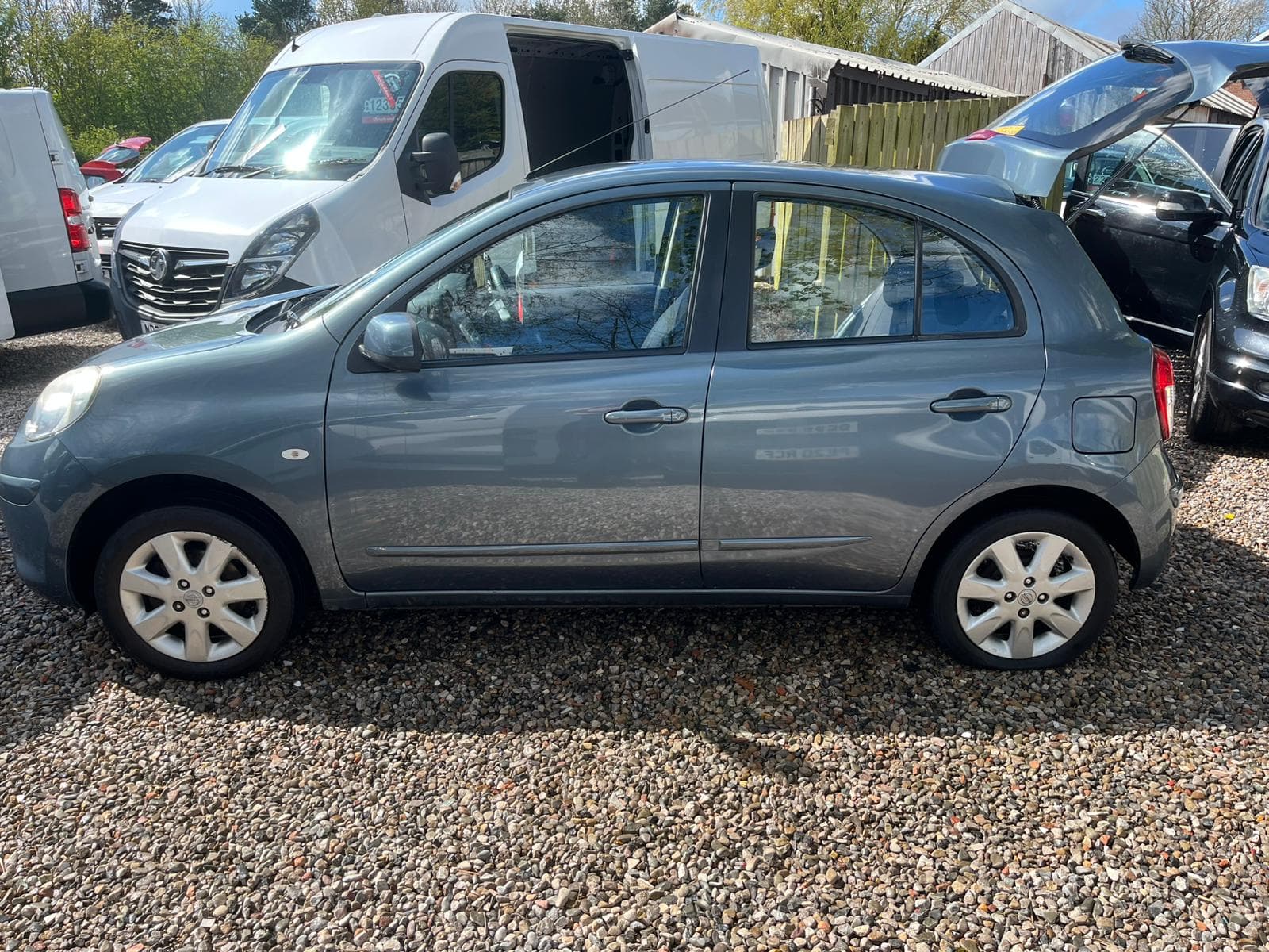 Vehicle image 2 of 11