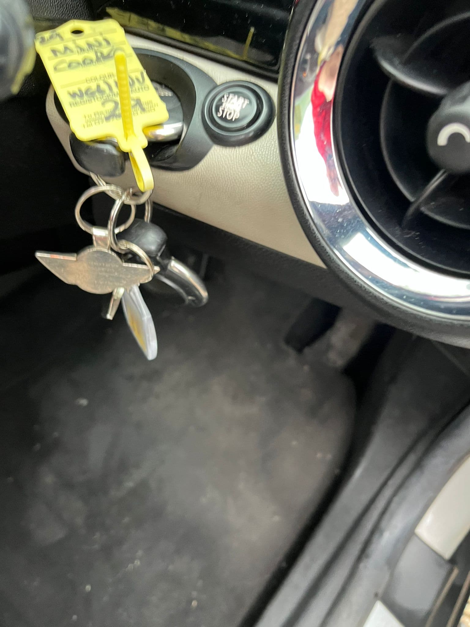 Vehicle image 12 of 15