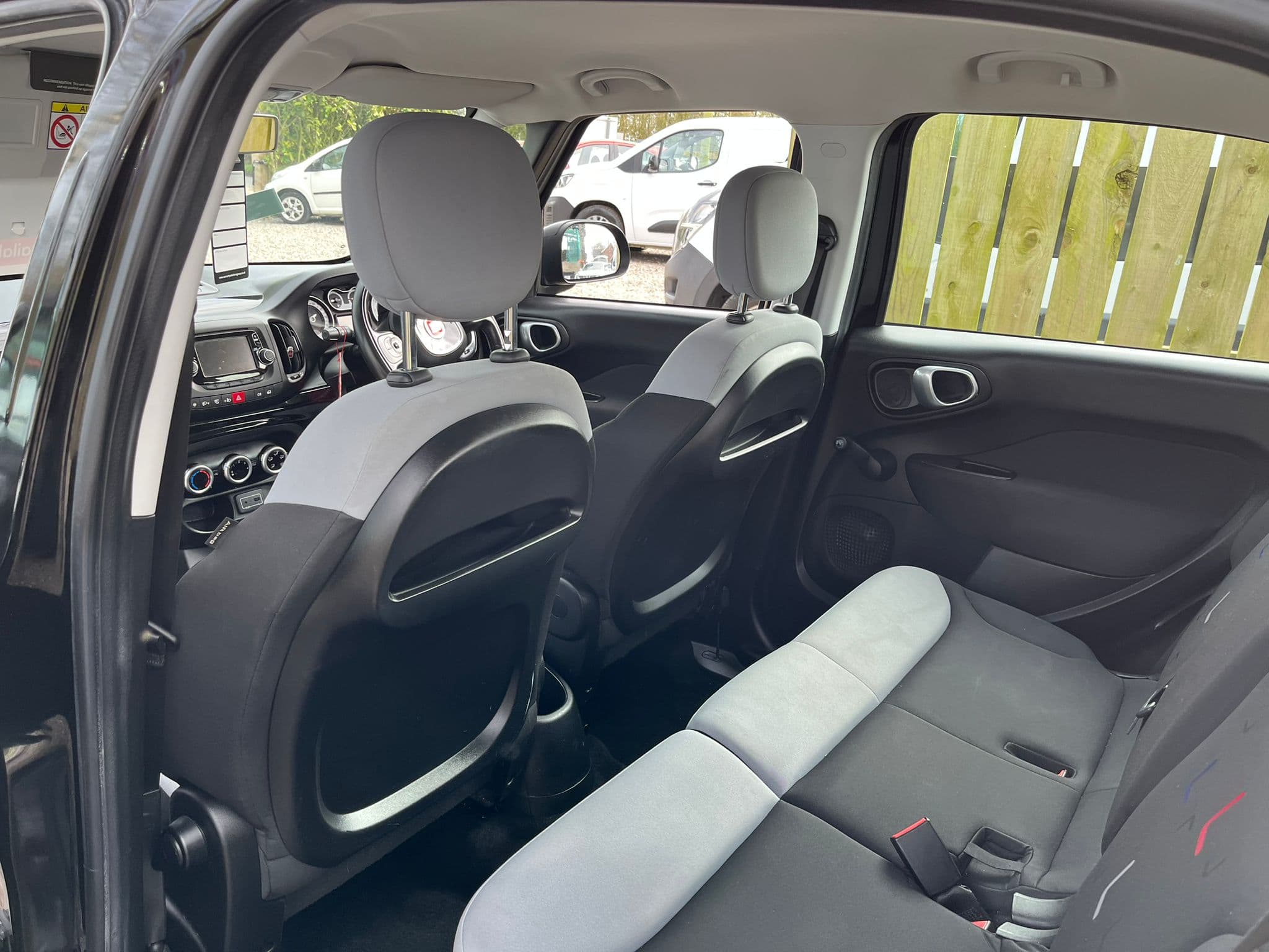 Vehicle image 16 of 38