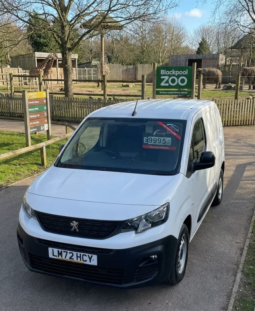 Vehicle image 1 of 1